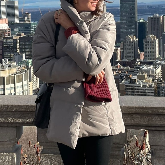 Club Monaco Silk Ramona Puffer Coat Down Puff Jacket size Small Grey/ Bei… - Picture 12 of 12